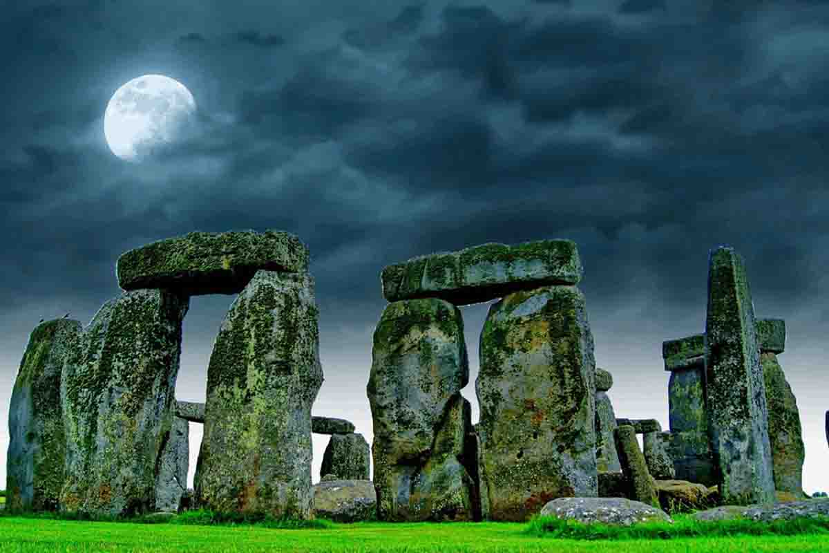 Stonehenge may also have a surprising and mysterious connection to the ...