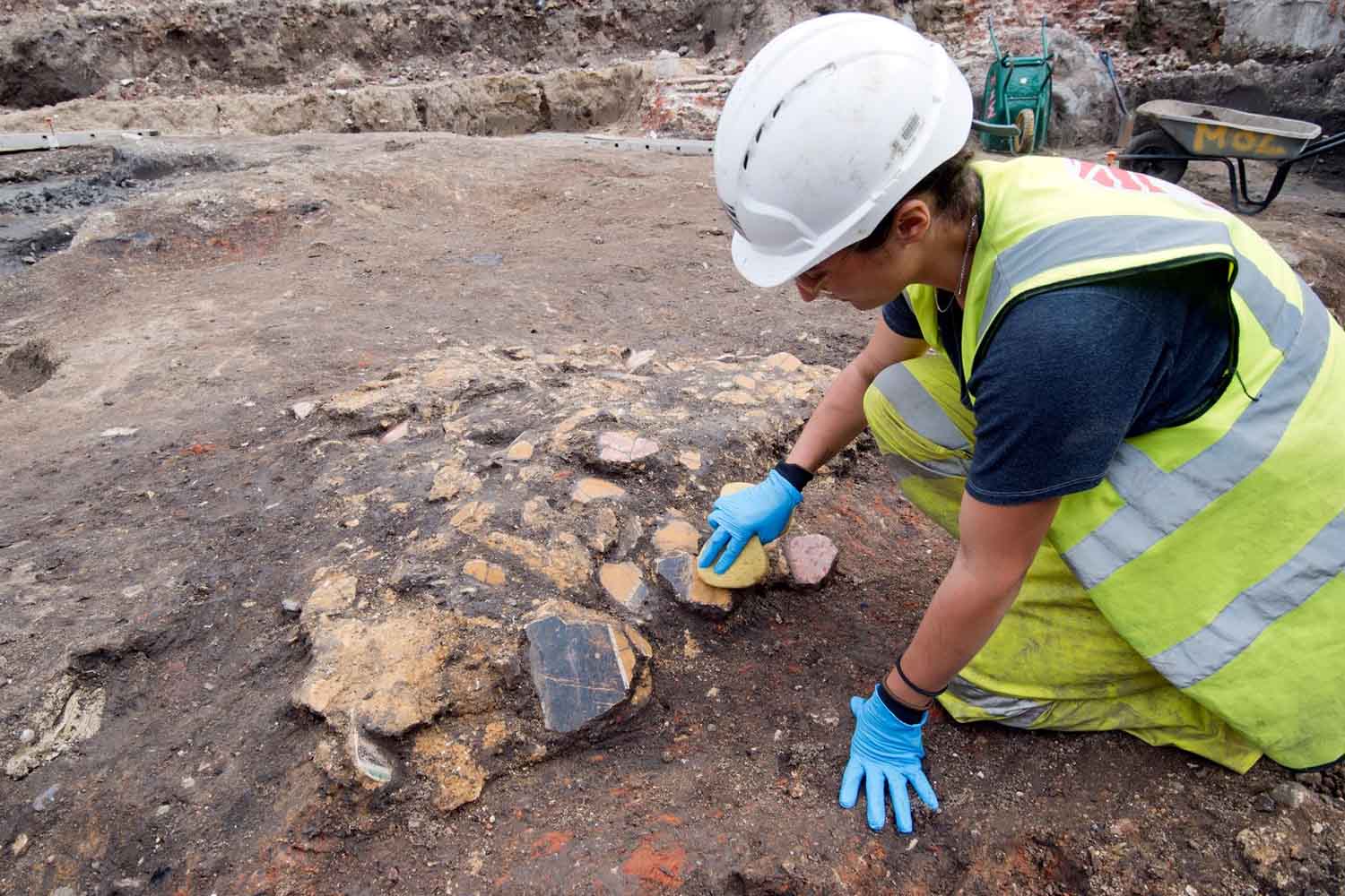 Roman frescoes back to life in London
